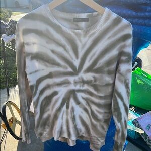 Design History Women's Tie-Dye Sweater - Green and White